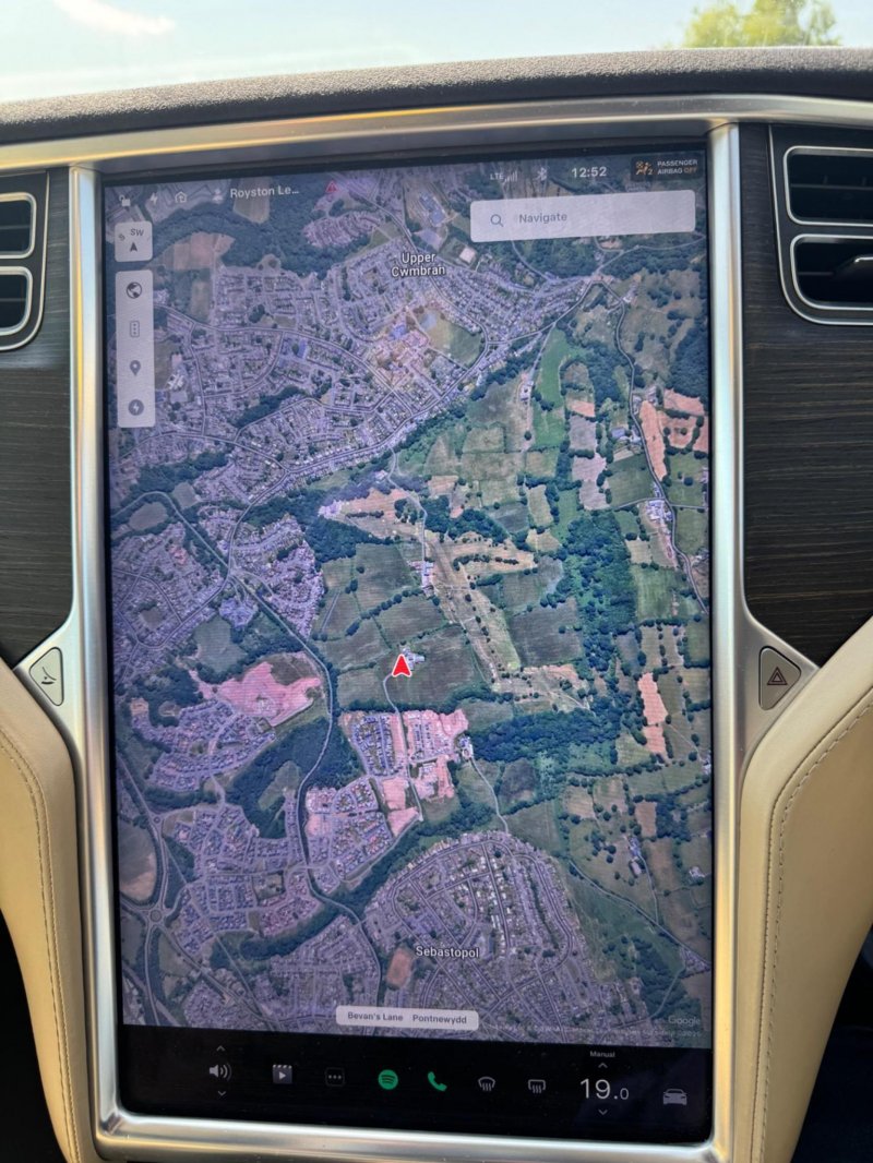 TESLA MODEL S
