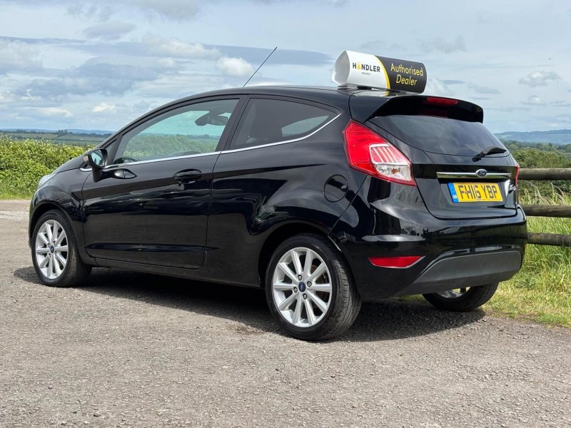 FORD FIESTA
