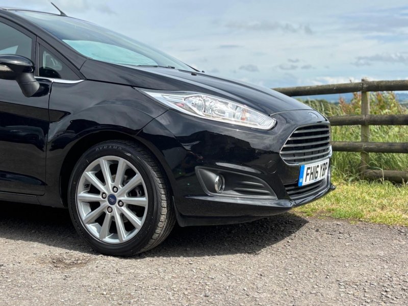 FORD FIESTA