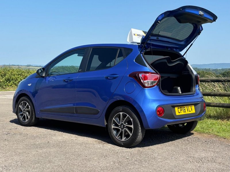 HYUNDAI I10