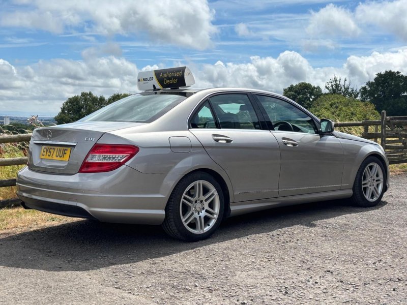 MERCEDES-BENZ C CLASS