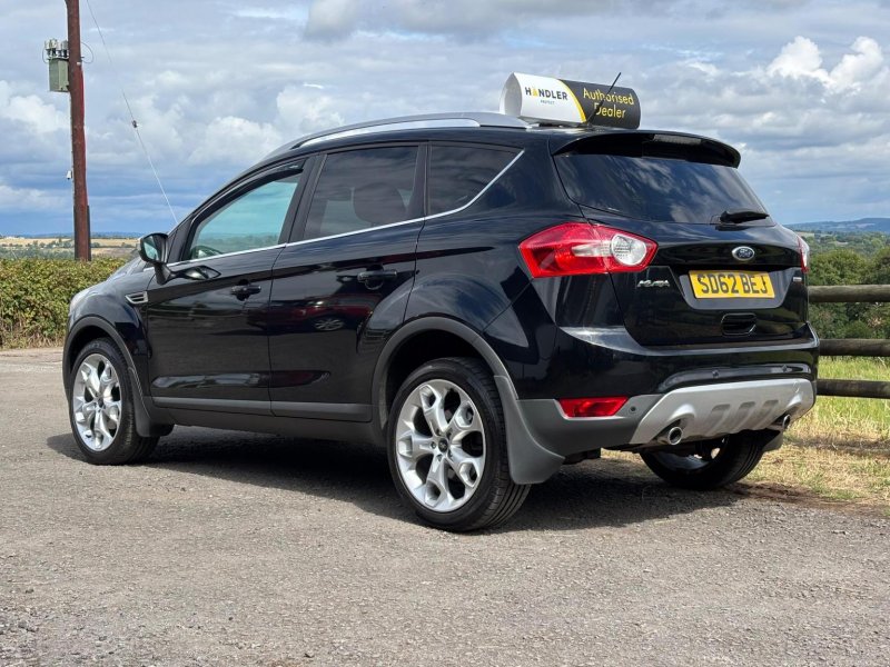 FORD KUGA