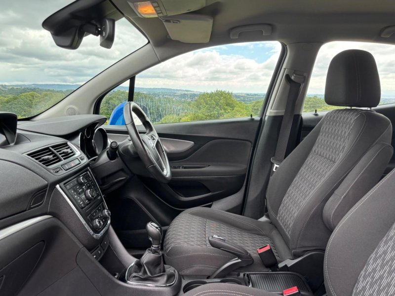 VAUXHALL MOKKA