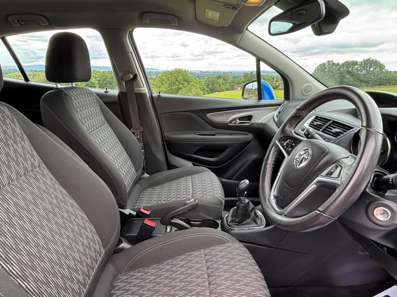VAUXHALL MOKKA