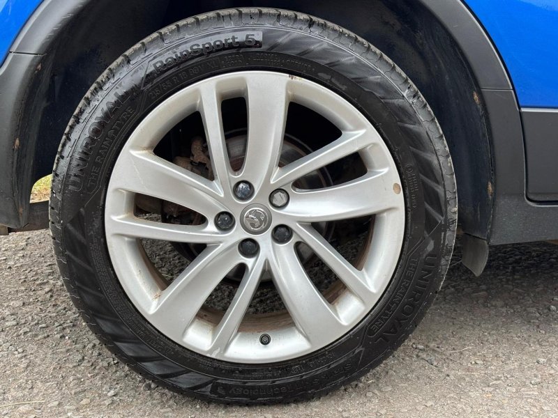 VAUXHALL MOKKA