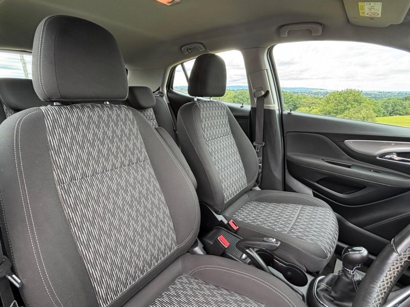 VAUXHALL MOKKA