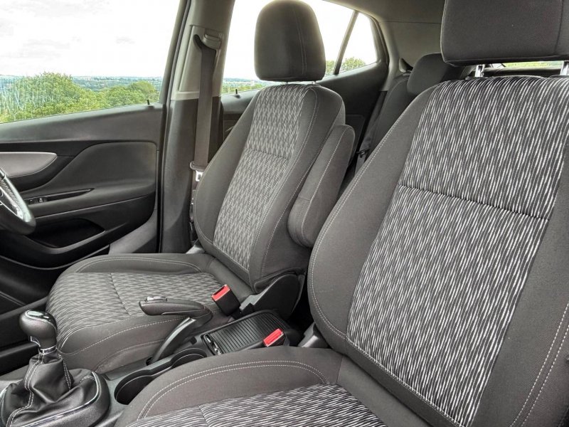 VAUXHALL MOKKA