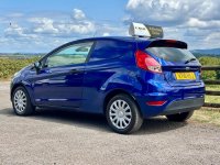 FORD FIESTA VAN