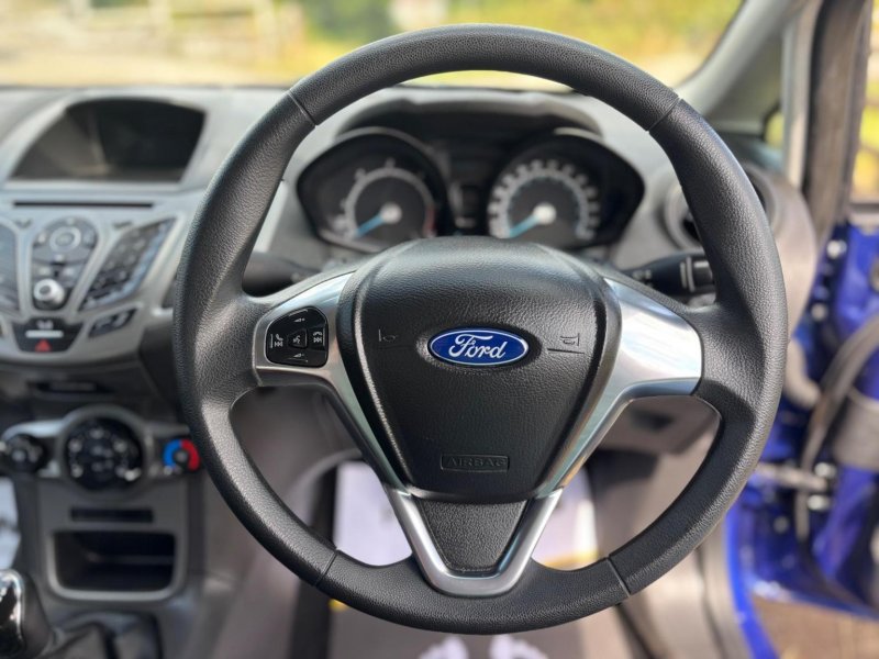 FORD FIESTA VAN