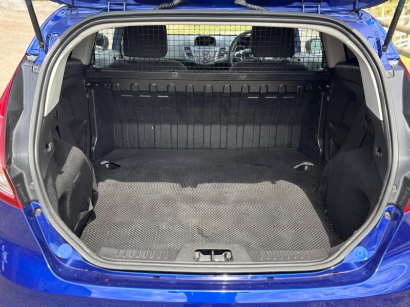 FORD FIESTA VAN