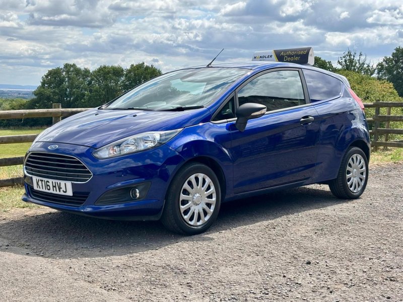 FORD FIESTA VAN