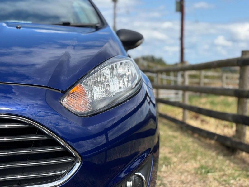 FORD FIESTA VAN