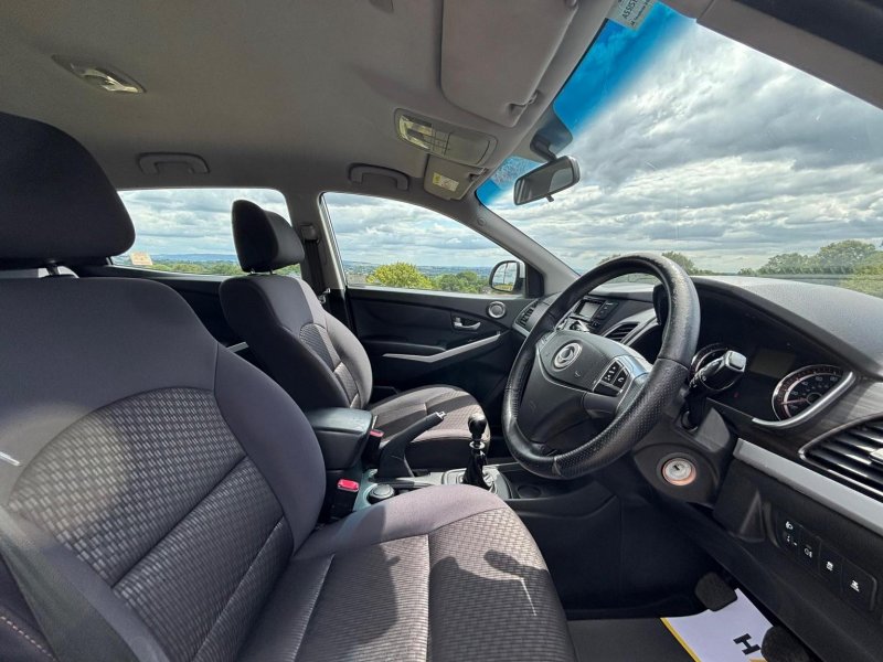 SSANGYONG KORANDO