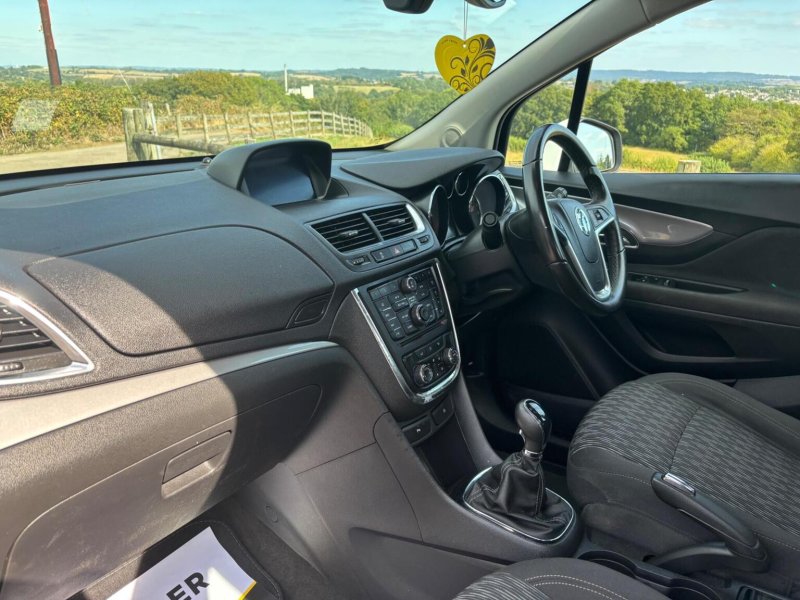 VAUXHALL MOKKA