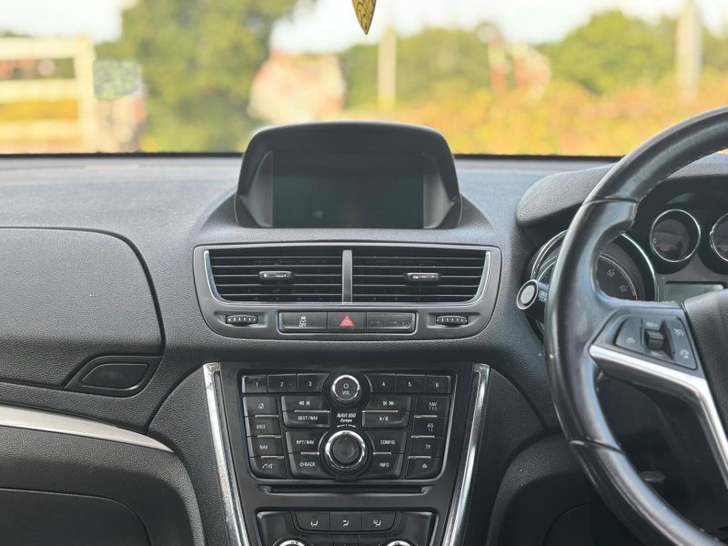 VAUXHALL MOKKA