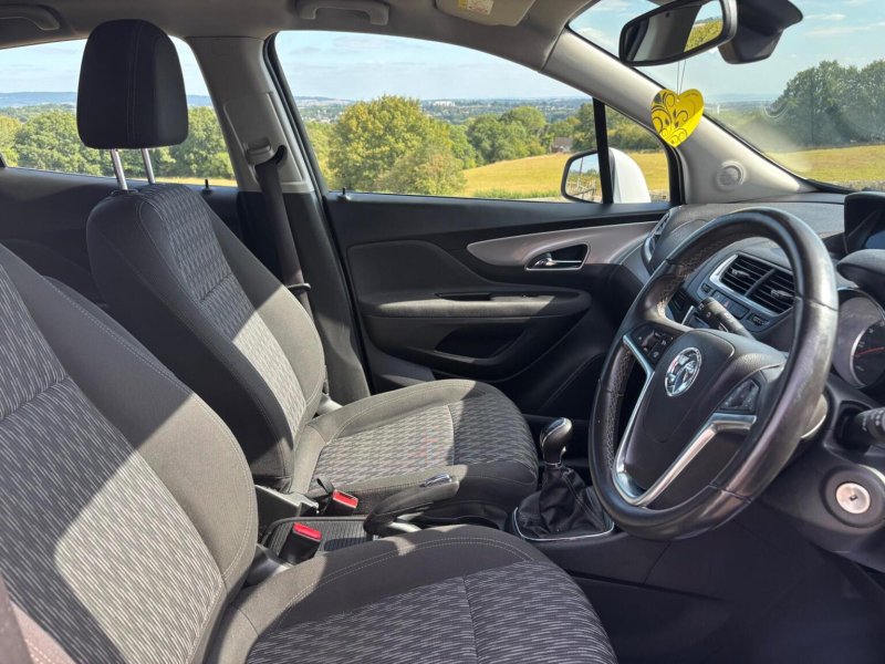 VAUXHALL MOKKA